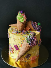 Cargar imagen en el visor de la galería, Torta Party Cake
