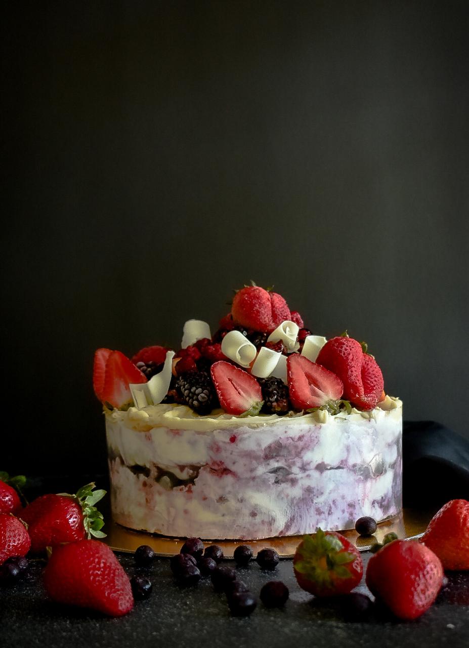 Mousse Cake Berries